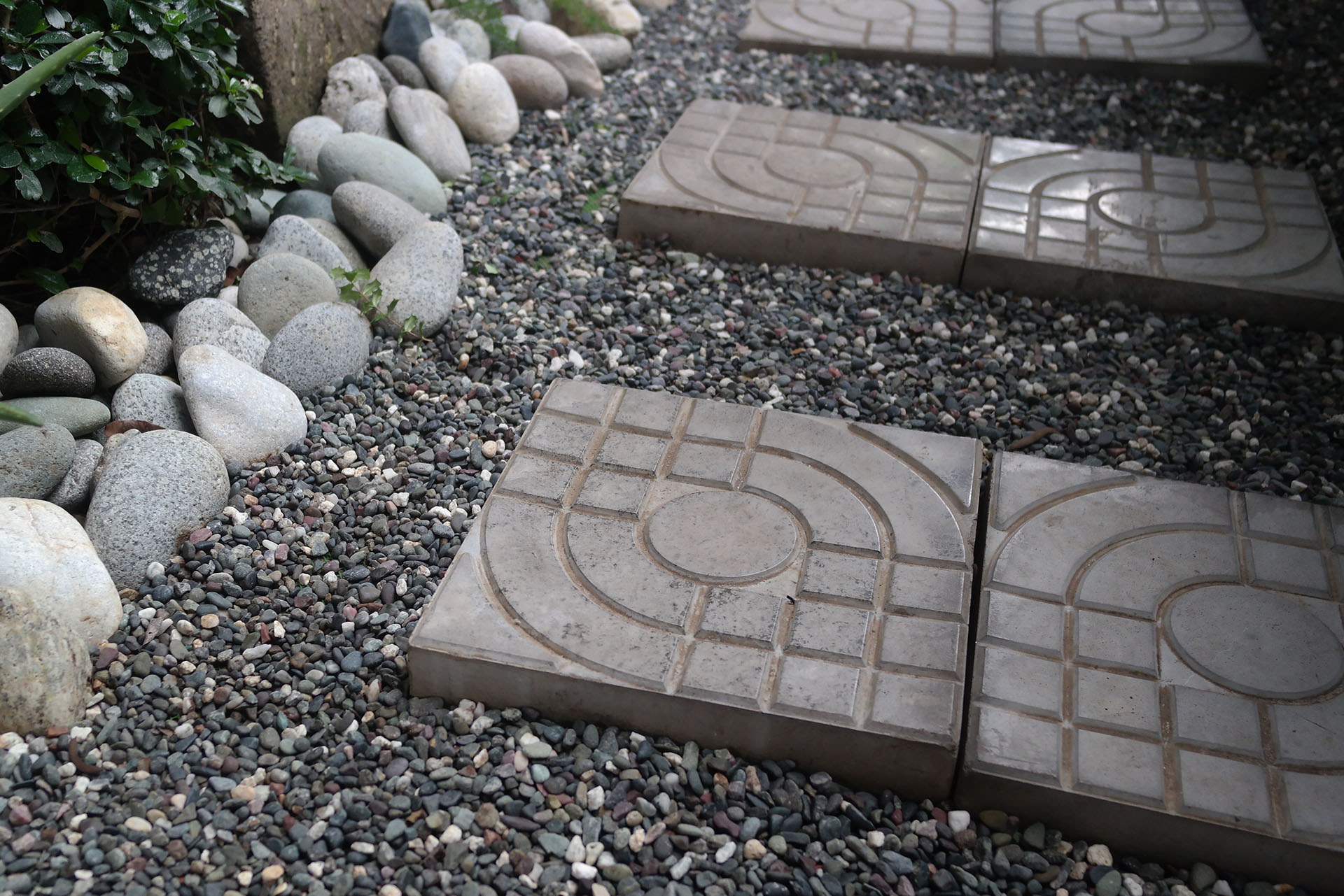 DECORATIVE PAVER - SPAIN (5) 