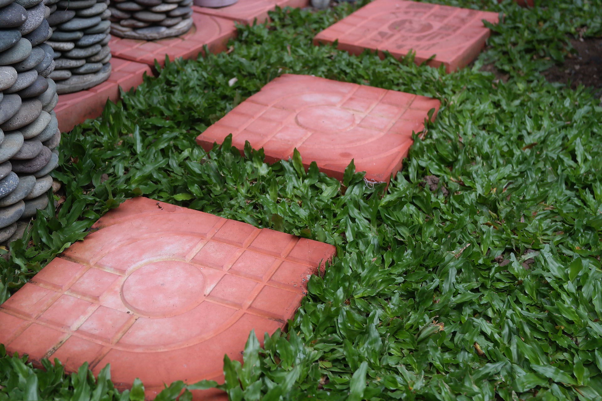 DECORATIVE PAVER - SPAIN (2)