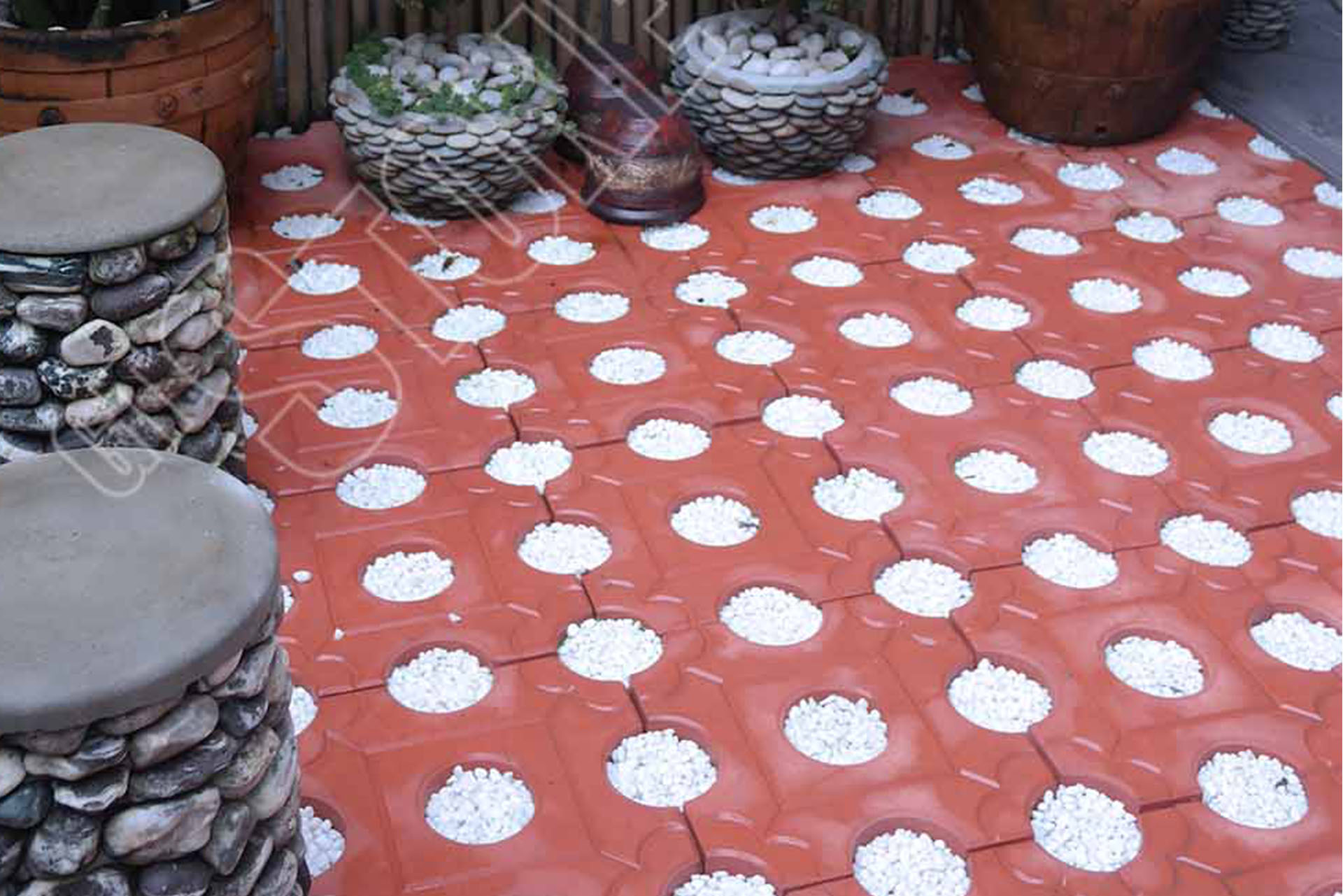DECORATIVE PAVER - NINE HOLE (3)