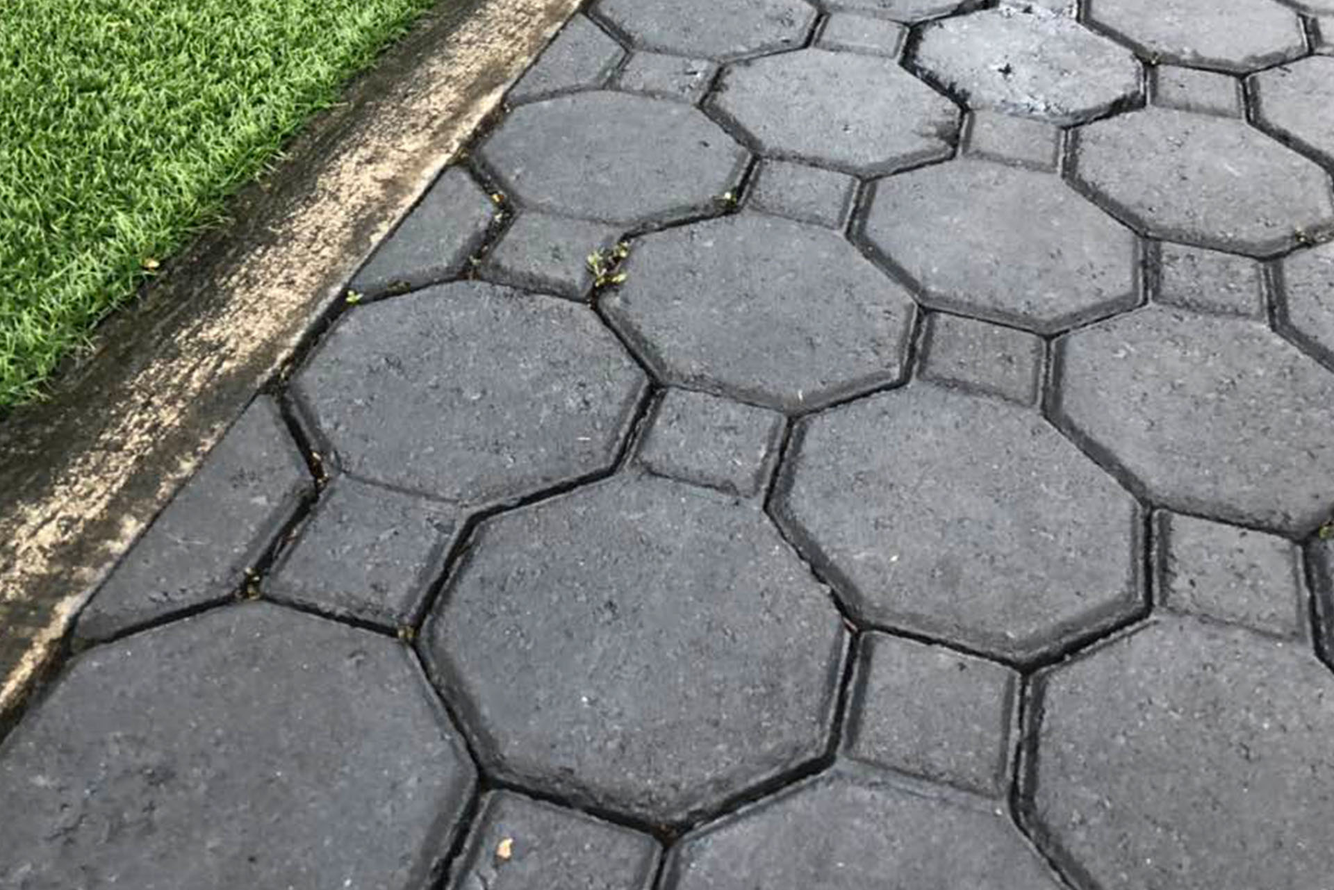 CONCRETE PAVER - KEY 